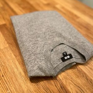 Light grey cashmere crewneck